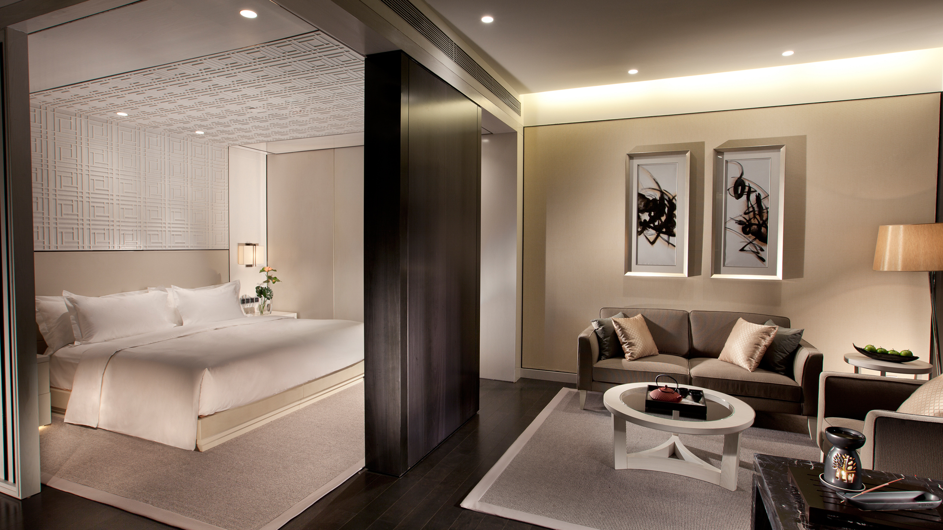 Executive-Retreat_King_hero image